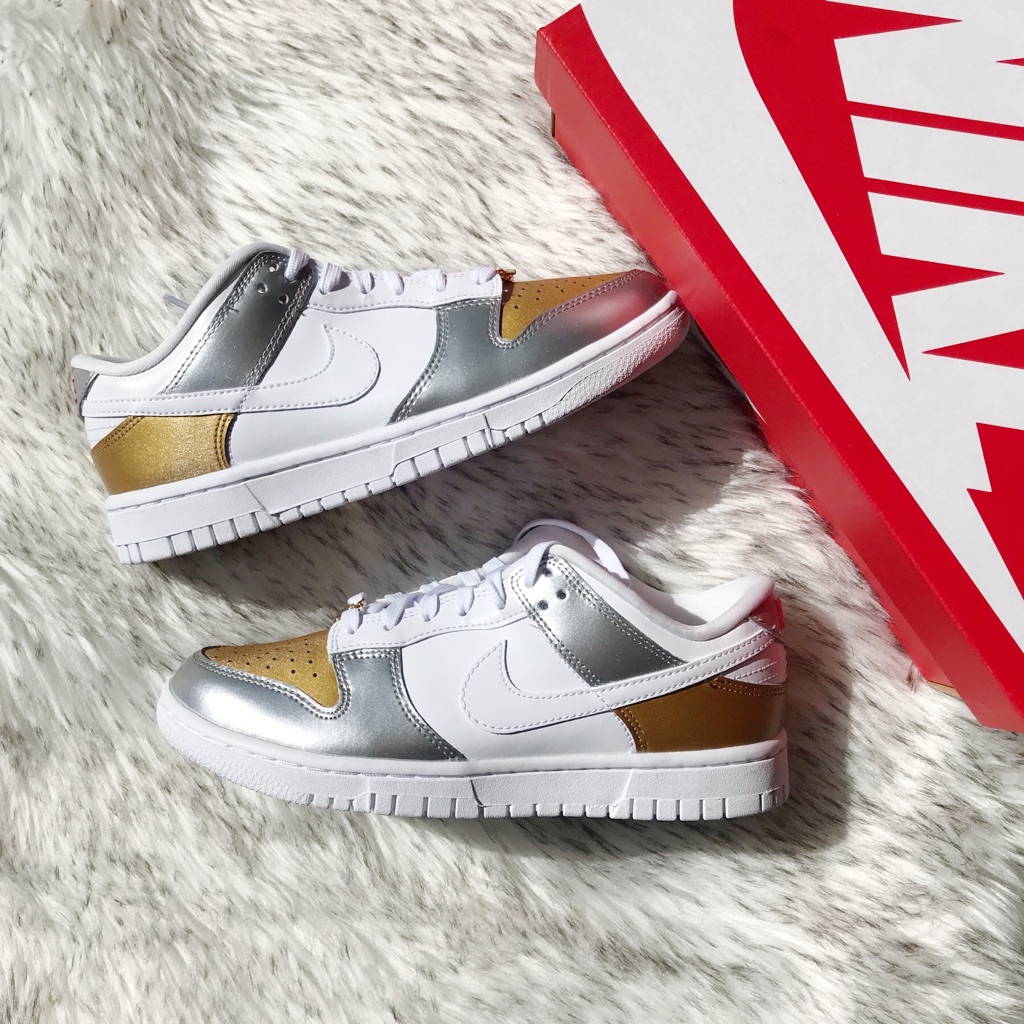 Nike Dunk Low Se Gold Silver Metallic